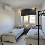 Brand New Gozo Escape - Ir-ramla Apartment, Apartment