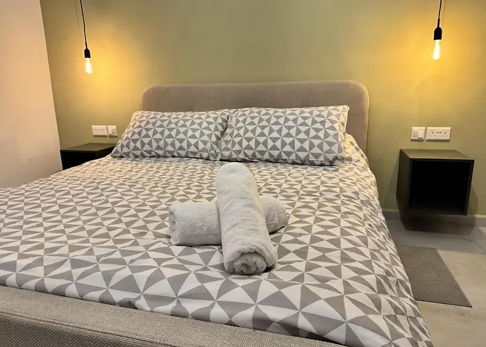 Brand New Gozo Escape - Ir-ramla Apartment, Nadur